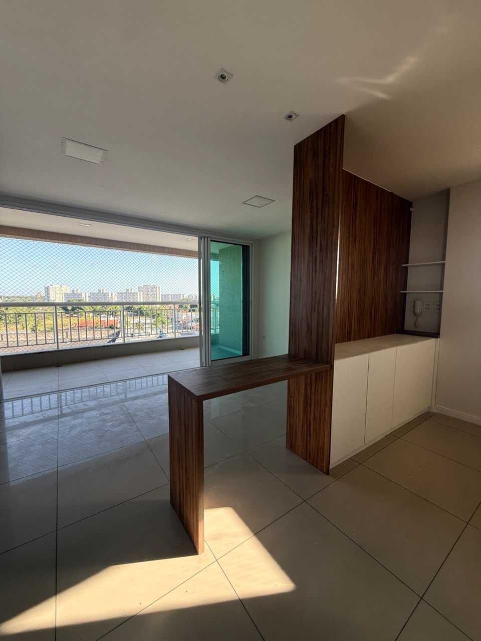 Imóvel com 3 quartos | Cambeba | R$ 750.000